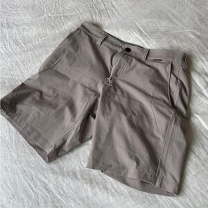 Travis Matthew Men's Tan Shorts